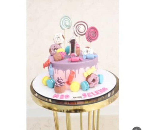 کیک‌های خامه‌ای و کرم‌دار